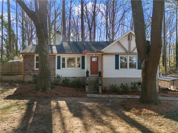 2746 Hedgewood Dr NW, Atlanta, GA 30311
