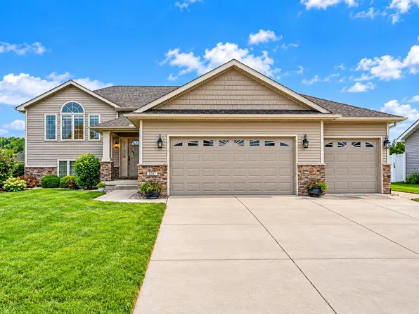 5787 W 172nd Pl, Lowell, IN 46356
