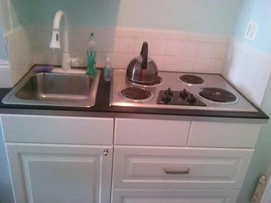 Rented by City Connections Realty | media 10