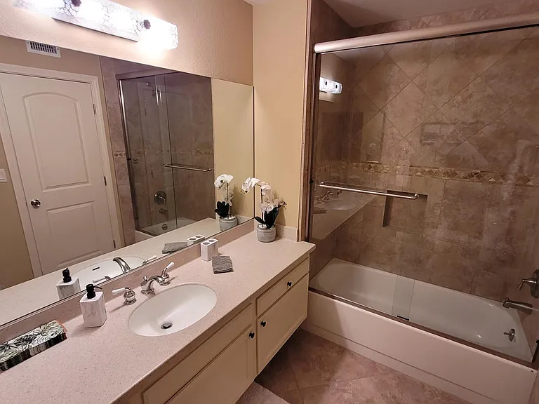 93 Marbella Dr — Photo 13