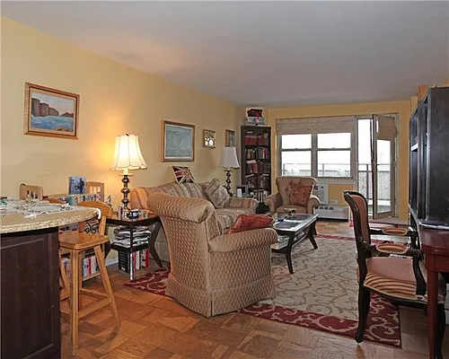 Sold by Exclusive Properties Sotheby's International Realty | media 12