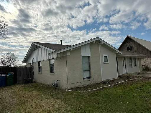 1119 Pebblebrook Dr — Photo 22