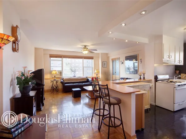 457 Fdr Drive image 1 of 5