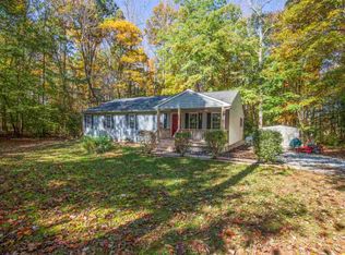 1202 Waltons Store Rd, Louisa, VA 23093