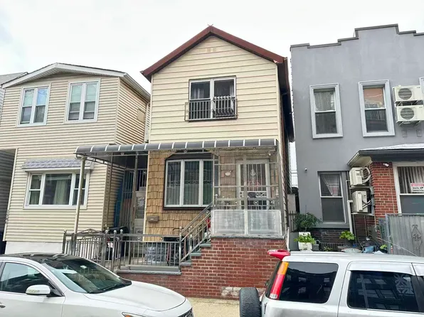 1584 West 7th Street image 1 of 8