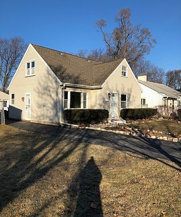 2nd image of 1106 Pine St