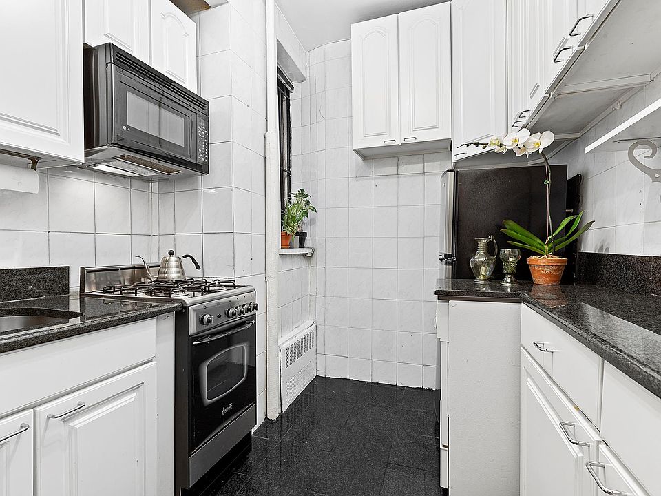 1st image of 203 W 87th St APT 5
