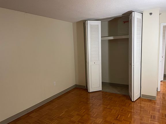 4th image of 1025 Hancock St #110