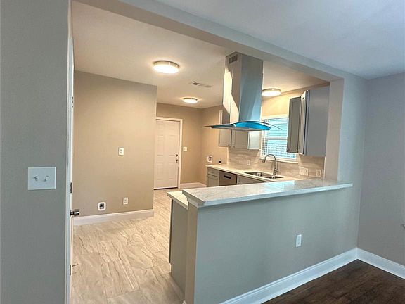4th image of 1209 Cordell St