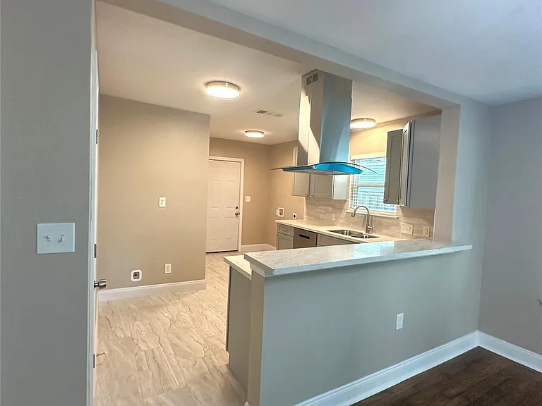 1209 Cordell St — Photo 4