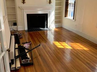 124 Myrtle St #2, Boston, MA 02114