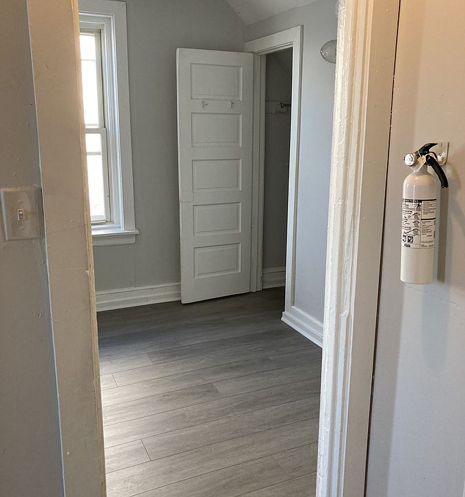 1st image of 129-131 E Roosevelt Blvd #131.7