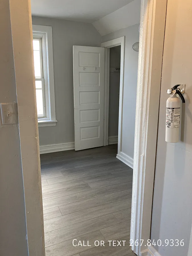 129-131 E Roosevelt Blvd #131.7 photo 1