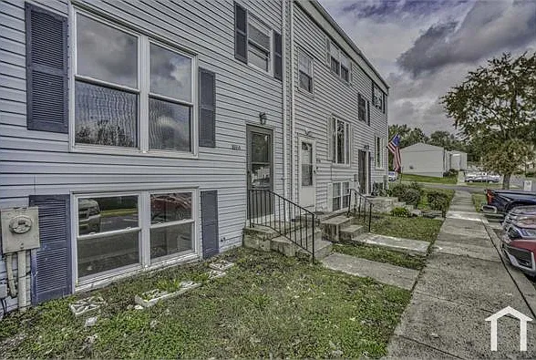 3 bed, 1620 sqft, $1,995 — Photo 2