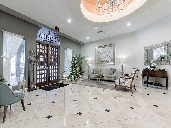 2nd image of 288 Beach Dr NE APT 6A