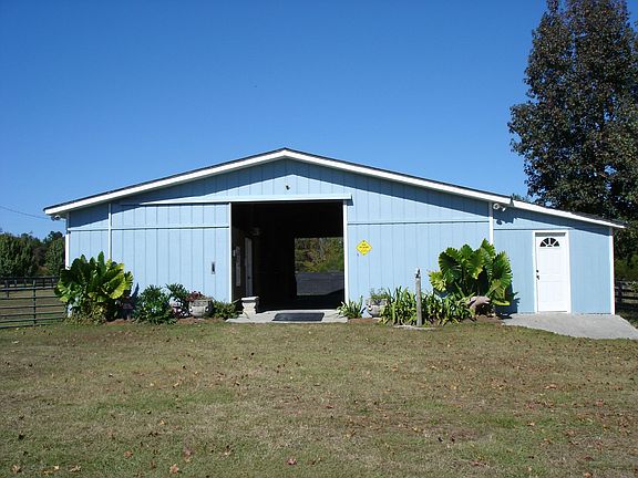 Barn (front)