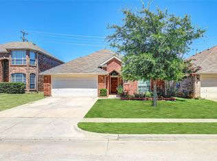 9920 Sourwood Dr, Fort Worth, TX 76244