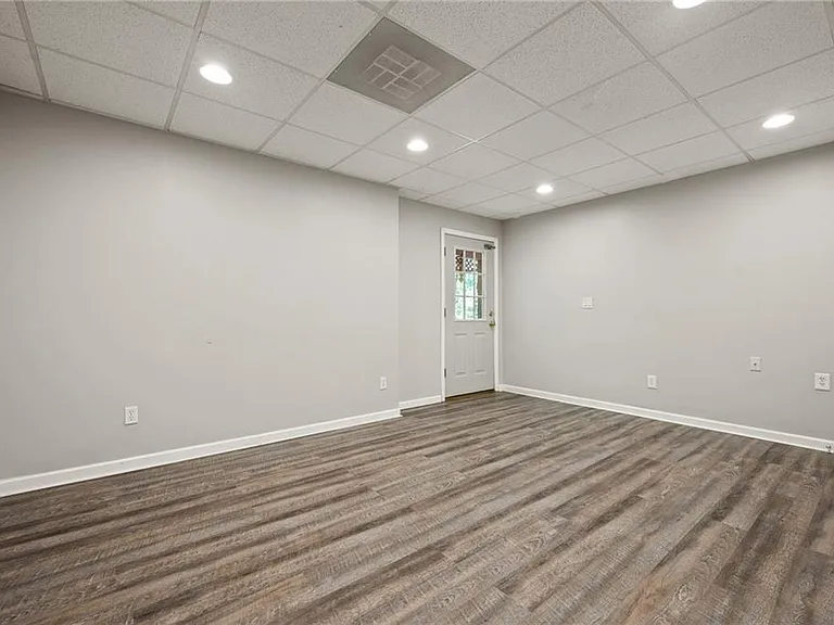 10950 Kimball Crest Dr — Photo 35