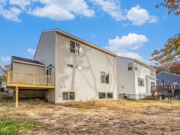 3rd image of 13482 Ashton Ct