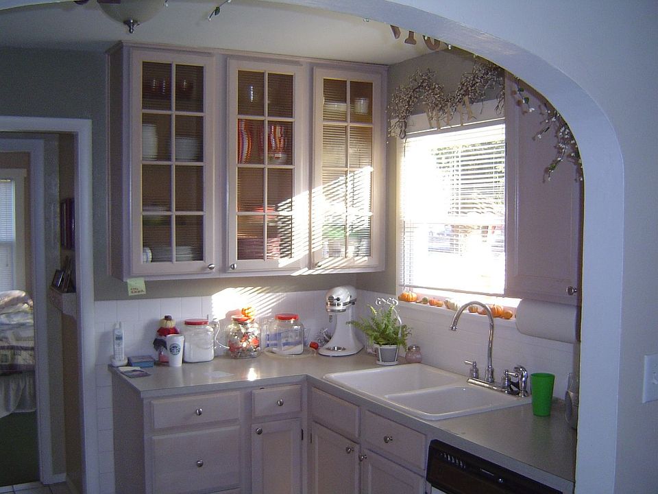 Updated kitchen with newer tile floors.