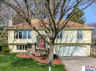 2518 N 121st St, Omaha, NE 68164