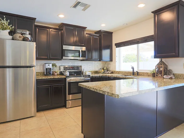 4239 E San Gabriel Ave — Photo 9