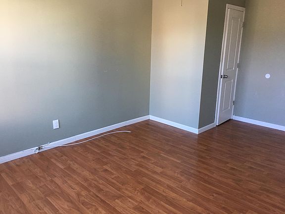 2nd image of 578 Bloomfield Ave #1