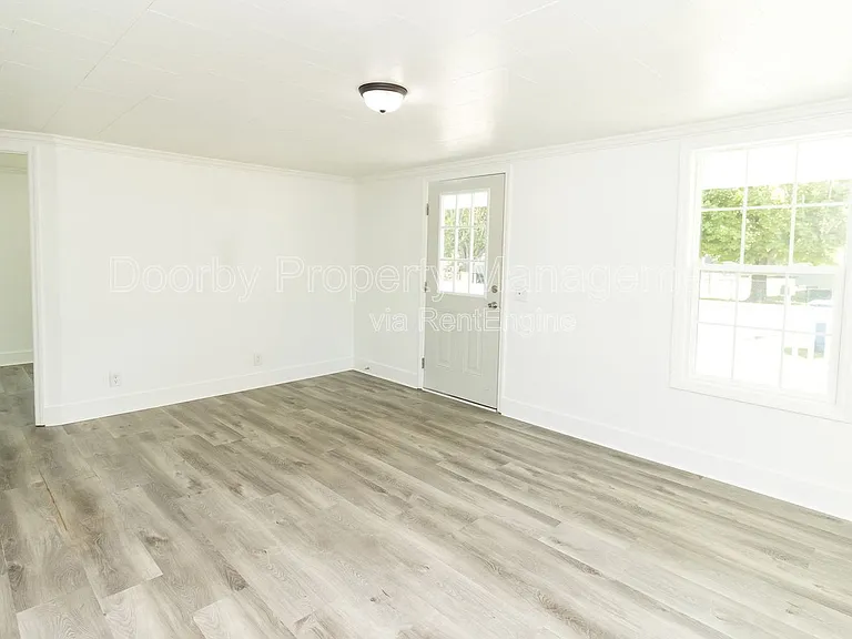 108 Suggs St — Photo 3