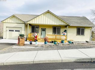 1020 W 1st St, Arlington, OR 97812