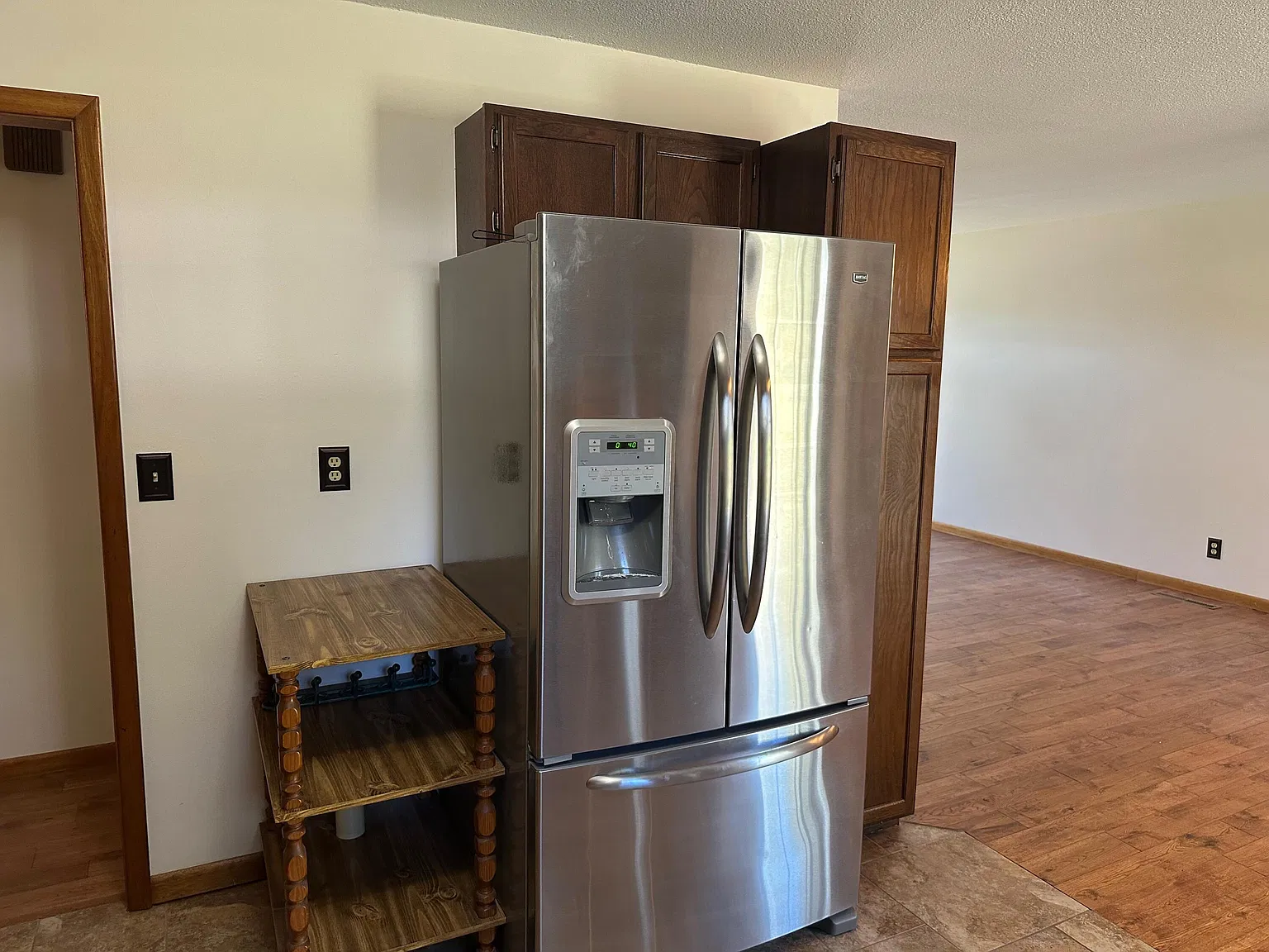 3 bed, 2.0 bath, 1344 sqft, $1,695 — Photo 4