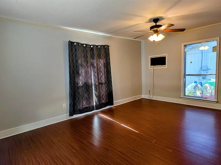 1108 Marlton St — Photo 4
