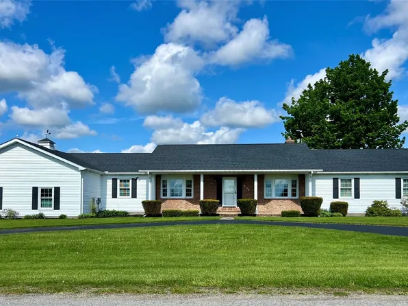 8190 Venshire Dr, Wattsburg, PA 16442