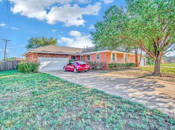 101 Cameron Dr, Altus, OK 73521