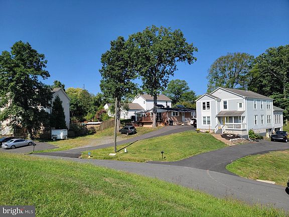 2nd image of 9657 Old Wellington Rd