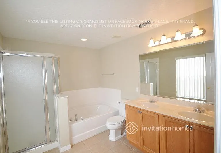 1033 Berkeley Dr — Photo 7
