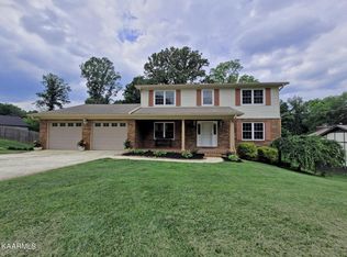 5501 Lance Dr, Knoxville, TN 37909