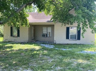 359 Swiss Colony Rd, Hohenwald, TN 38462