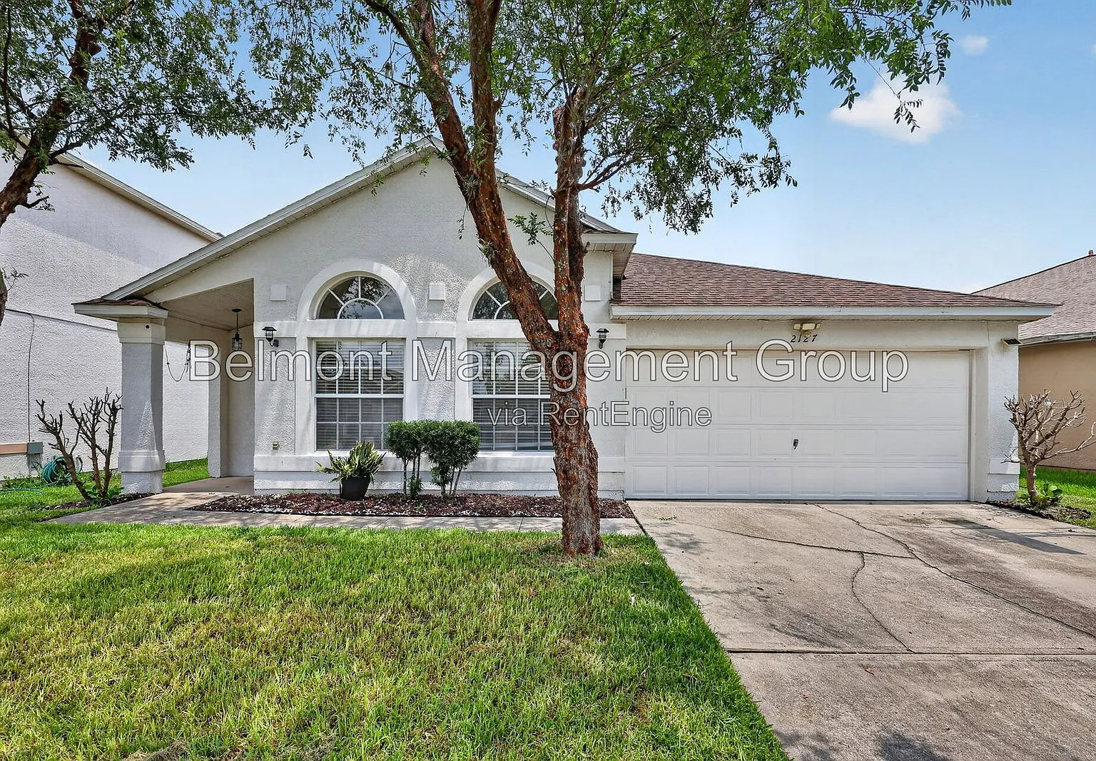 4 bed, 2.0 bath, 1810 sqft, $2,650 — Photo 1