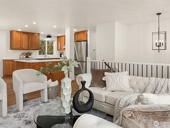 5th image of 24114 7th Place W