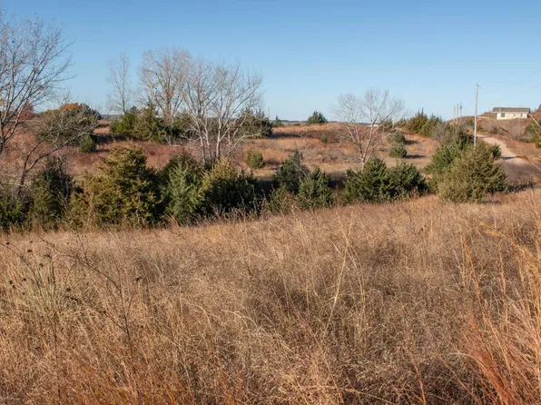 N Wagon Wheel Rd, Burwell, NE 68823