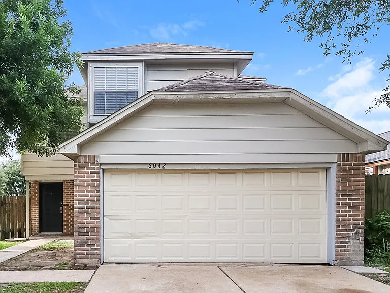 6042 Beaconridge Dr — Photo 1