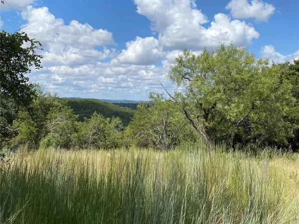 329 Kendall Rd, Spicewood, TX 78669