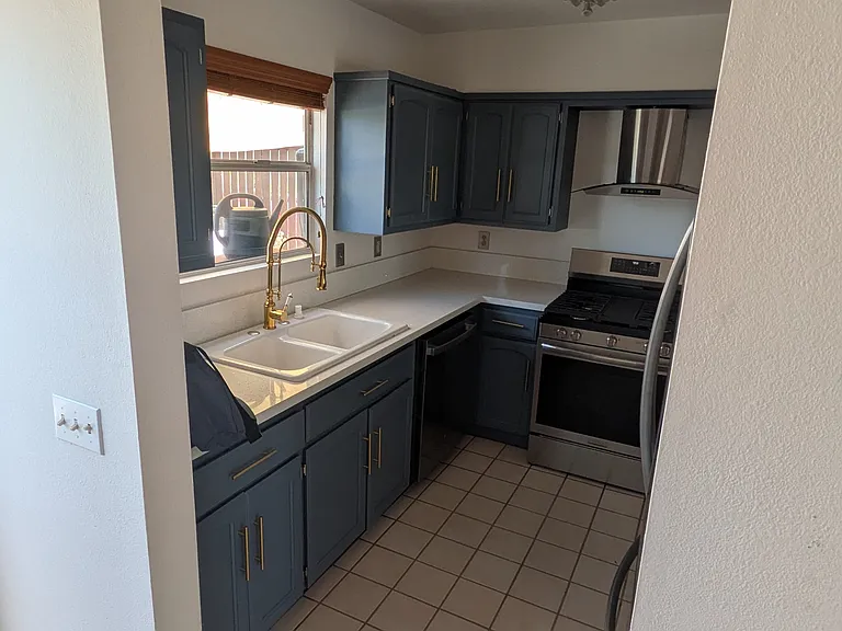 823 Maple St #1 — Photo 32