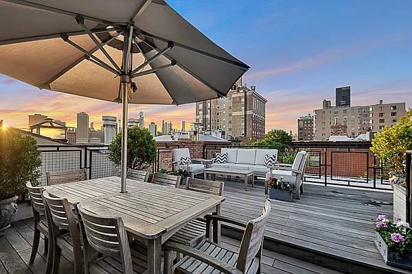 Sold by Engel and Völkers Brownstone Brooklyn | media 19