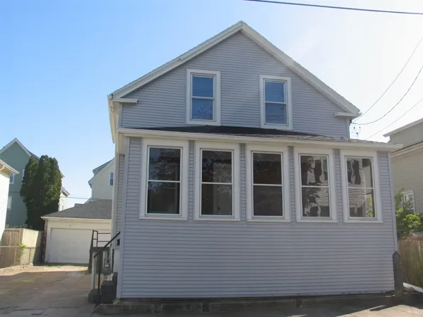 94 Fruit St, New Bedford, MA 02740