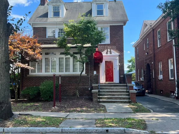 318 S Franklin St, Wilkes Barre, PA 18702