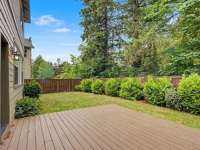 28623 Greenway Dr — Photo 4