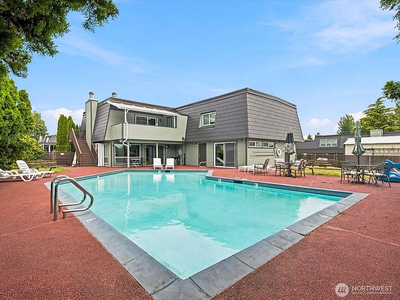 2nd image of 12600 4th Avenue W #9C