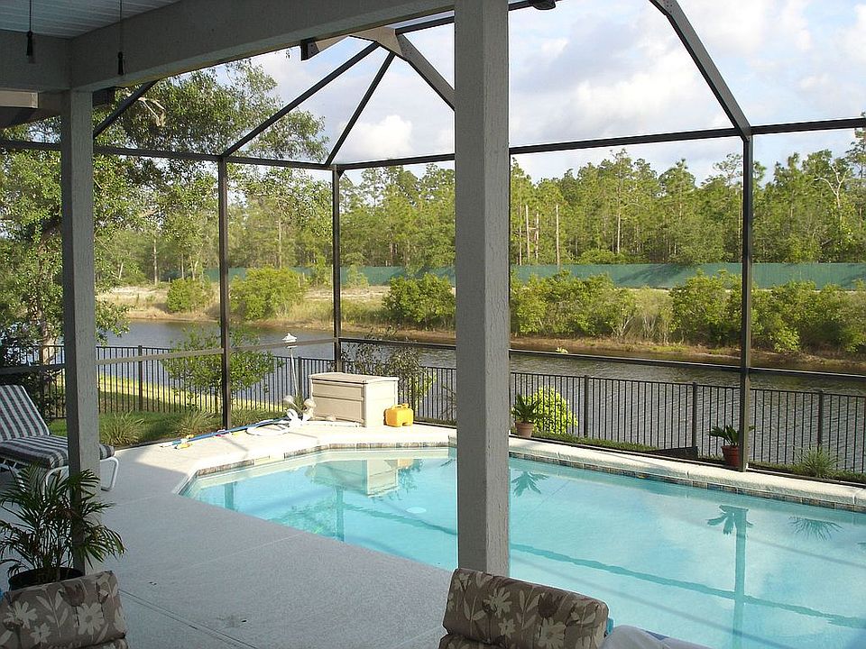 2nd image of 429 W Silverthorn Ln