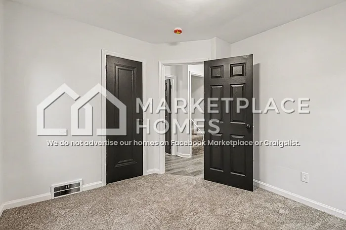 11235 Roxbury St — Photo 12
